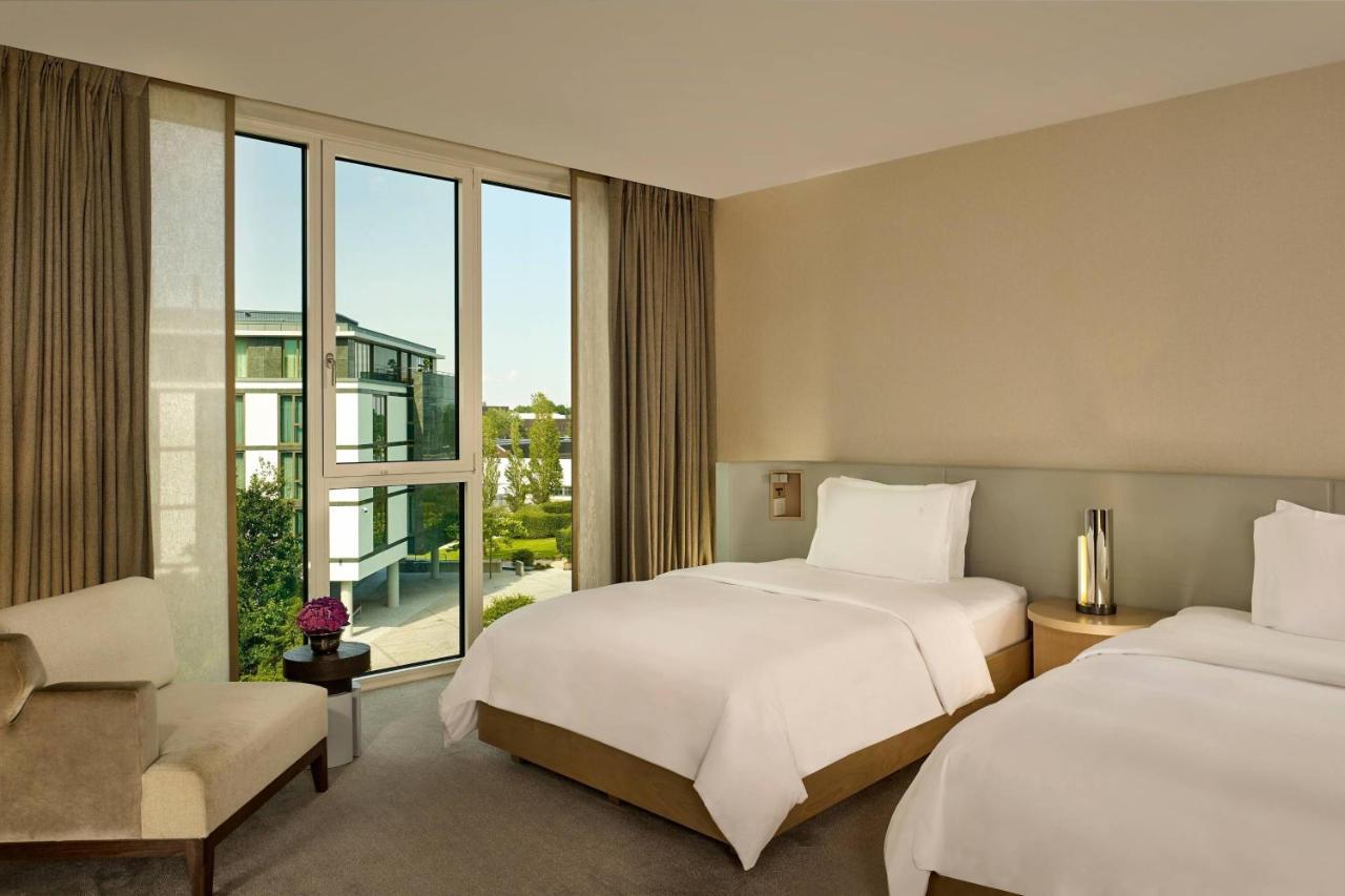 The Ritz-Carlton, Wolfsburg Hotel Buitenkant foto